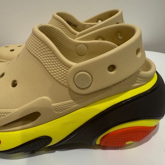 New Crocs Women Sesame Bubble Crush Clogs Sz 6 Colorful Platform Casual Comfort - Picture 5 of 8